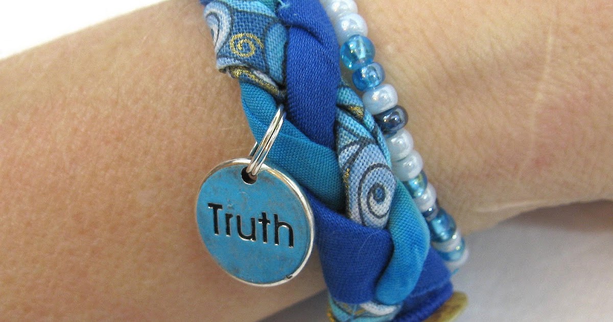 Leslie's Art and Sew Scrappy Braided Fabric Bracelet A Tutorial