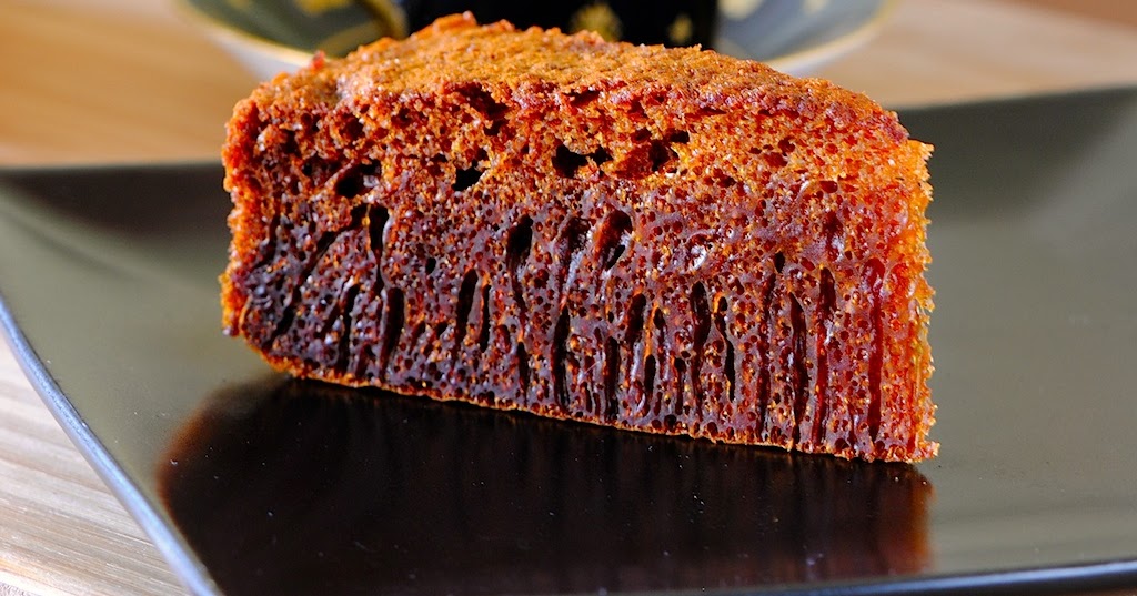 JULES FOOD... Malaysian cake...aka "Ant's Nest Cake"