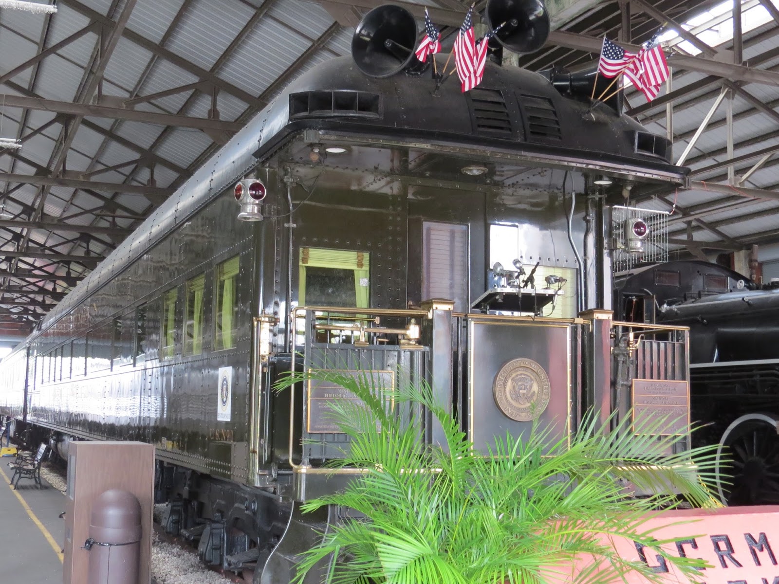 Terry's Trains Ferdinand Magellan / U. S. Car No. 1