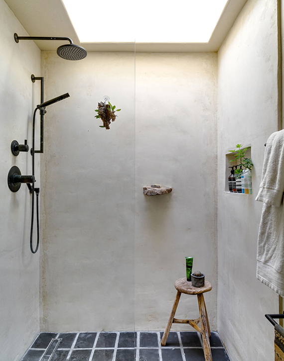Showers with a rustic charm | Trevor Tondro via Lonny