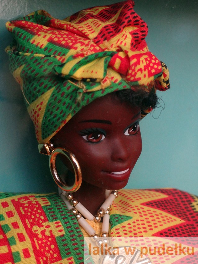 **lalka w pudełku**: Nowy początek i Ghanian Barbie® Dolls Of The World