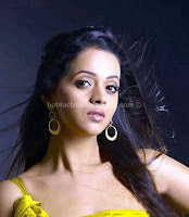 Bhavana in tight yellow dress