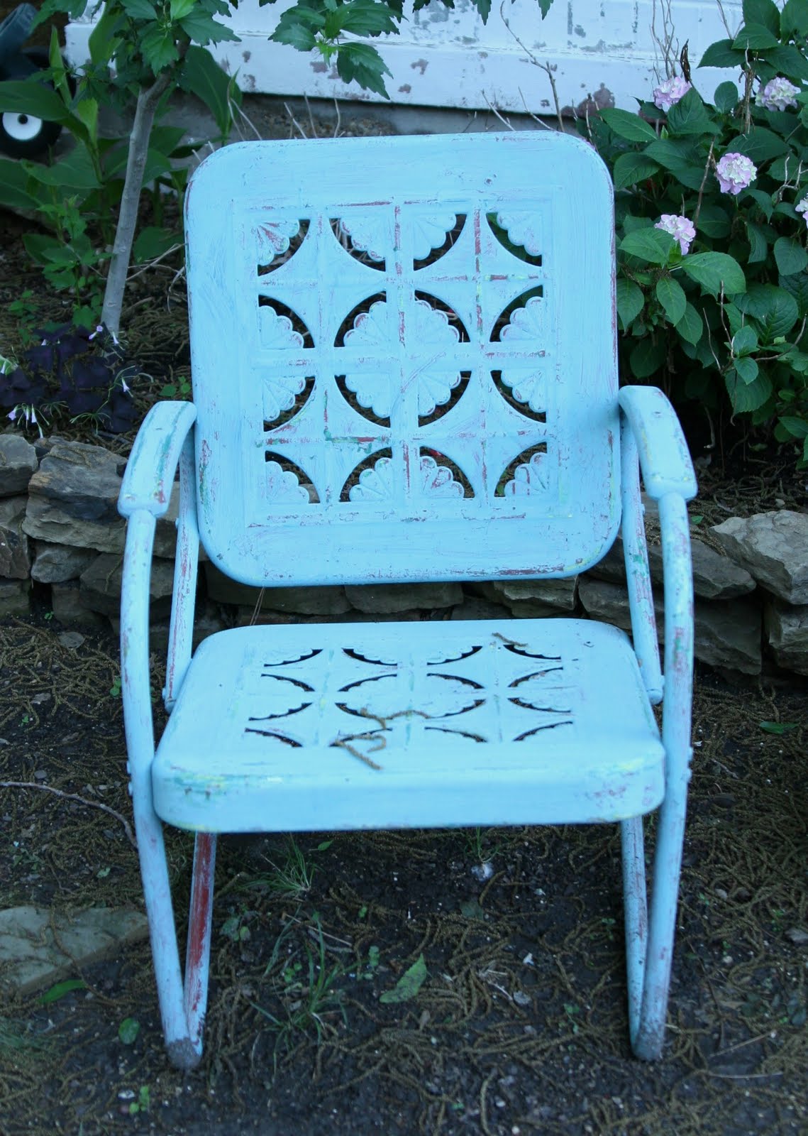  Annie Sloan Chalk Paint® Tutorial Series for Outdoor Pieces...Project