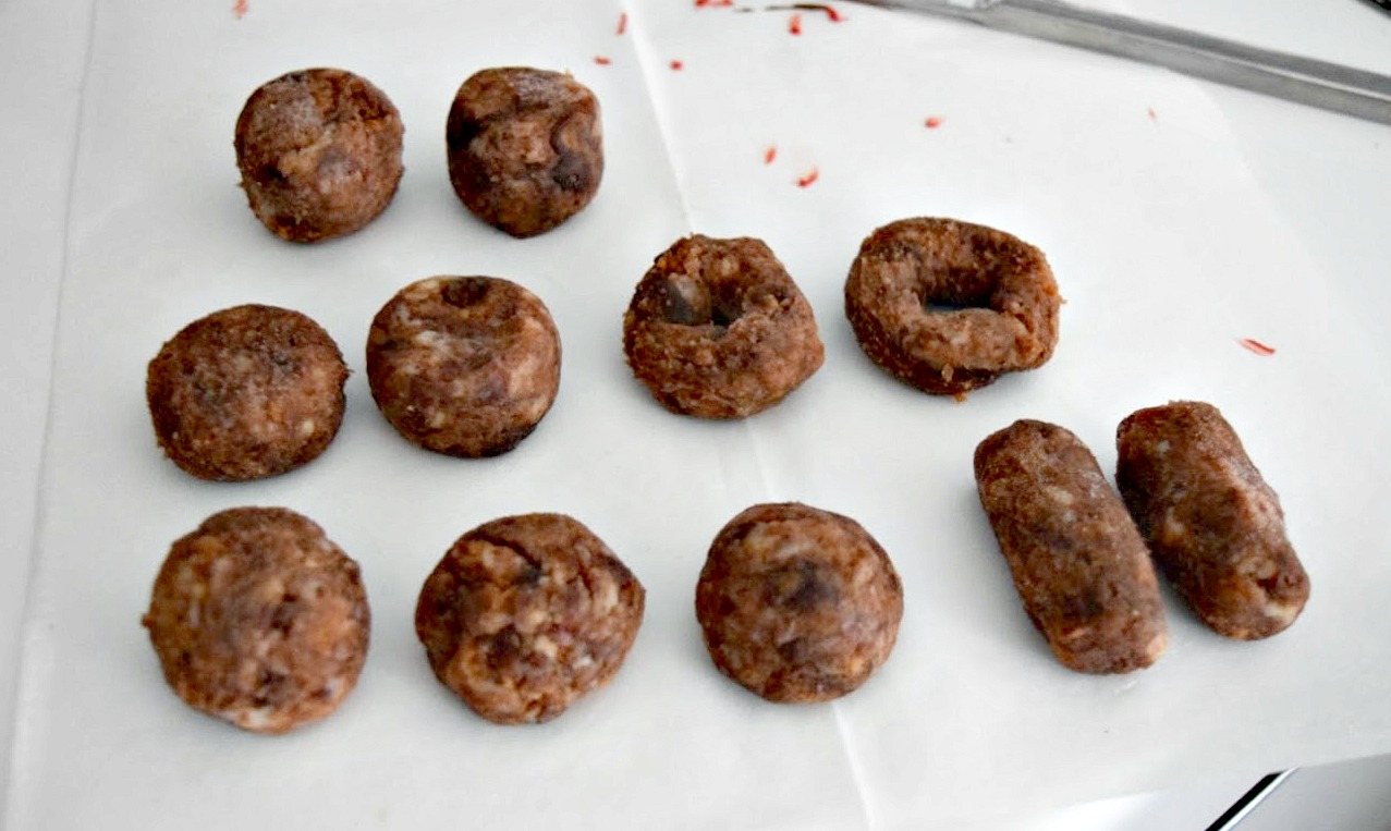 Sugar Swings! Serve Some Mini Hostess Snack Cake Bite Valentines