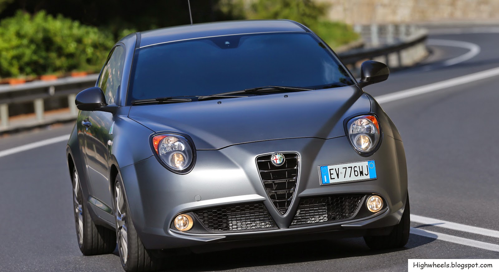 Smart Car Review 14 Alfa Romeo Mito Quadrifoglio Verde