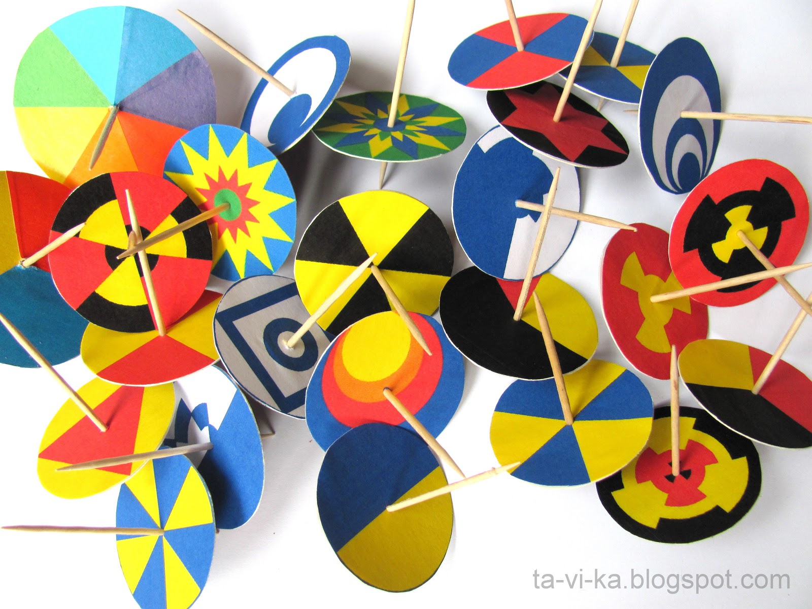 Волчки с оптическими иллюзиями :: Это интересно!