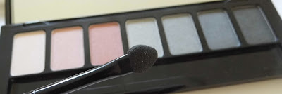 essence-all-that-greys-eyeshadow-palette-7-shades-of-rose-and-grey-swatch-review