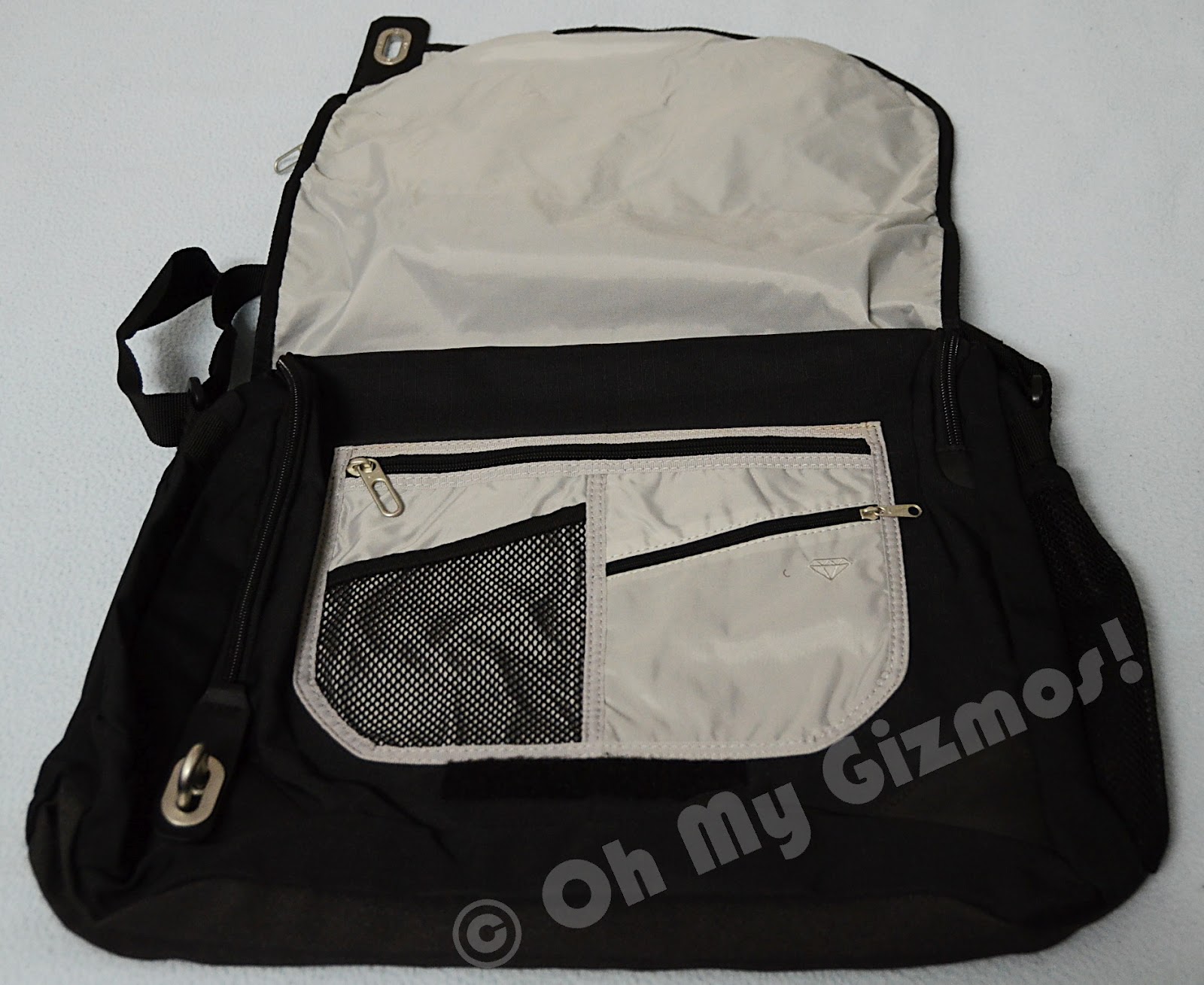 Oh My Gizmos! Nike Messenger Laptop Bag
