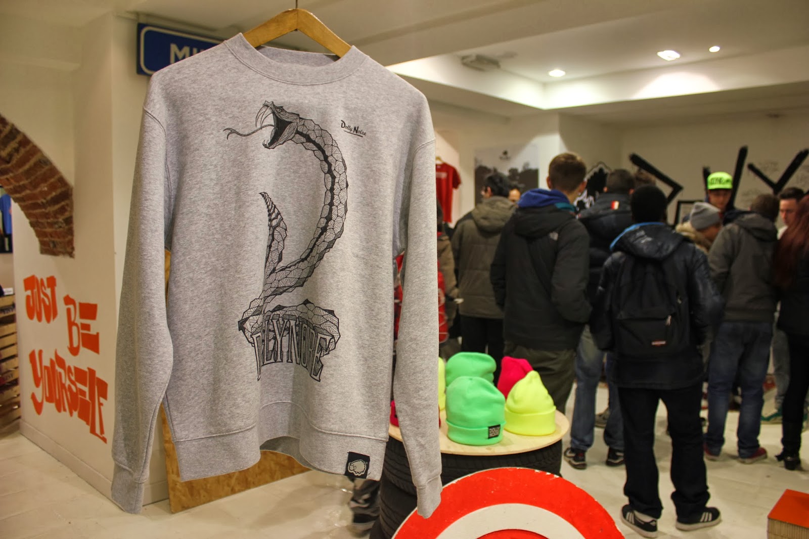 Nothing To Amend Dolly Noire un progetto che viene da lontano. Press