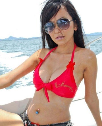 Tracy delicious naked