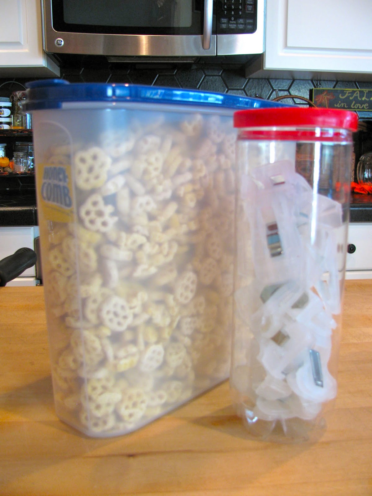 MAY DAYS Repurpose Store Hangers