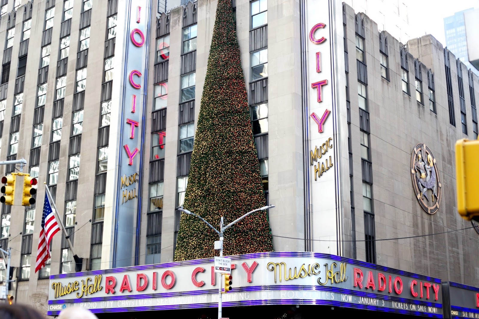 Stiletto Beats, new york, wyndham new yorker, ootd, travel, bryant park, ice skating, new york in December, holidays, new york library, radio city music hall, top of the rock, rockefeller center, rockefeller christmas tree, broadway, st. patricks cathedral