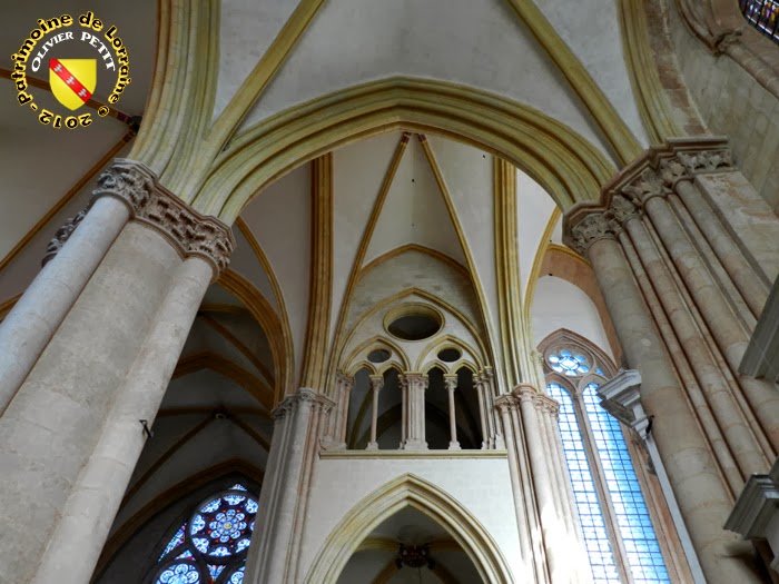 TOUL (54) - La cathédrale Saint-Etienne (Intérieur)