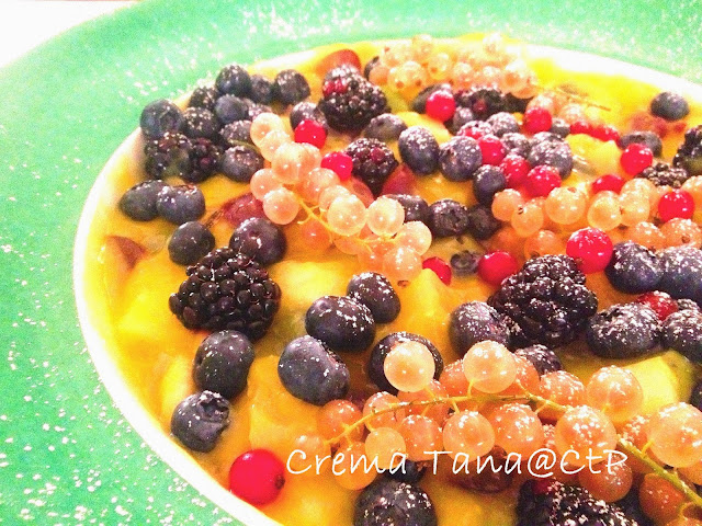 Ricetta deliziosa crema al limone fresca e profumata perfetta per accompagnare la frutta ricetta di luisanna messeri Ricetta deliziosa crema al limone fresca e profumata perfetta per accompagnare la frutta