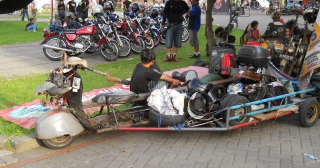 Modifikasi Vespa Gembel Keren foto modifikasi vespa gembel keren unik nyentrik Modifikasi Vespa Gembel Keren foto modifikasi vespa gembel keren unik nyentrik