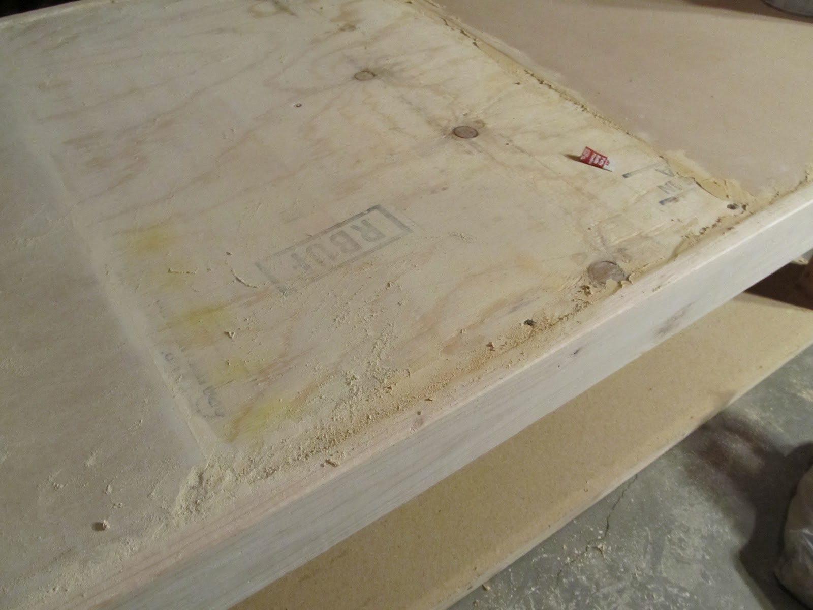 NapTime Craft DIY Laundry Riser Tutorial