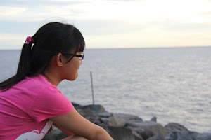 一个人看海， 回忆美好的过去 ♥