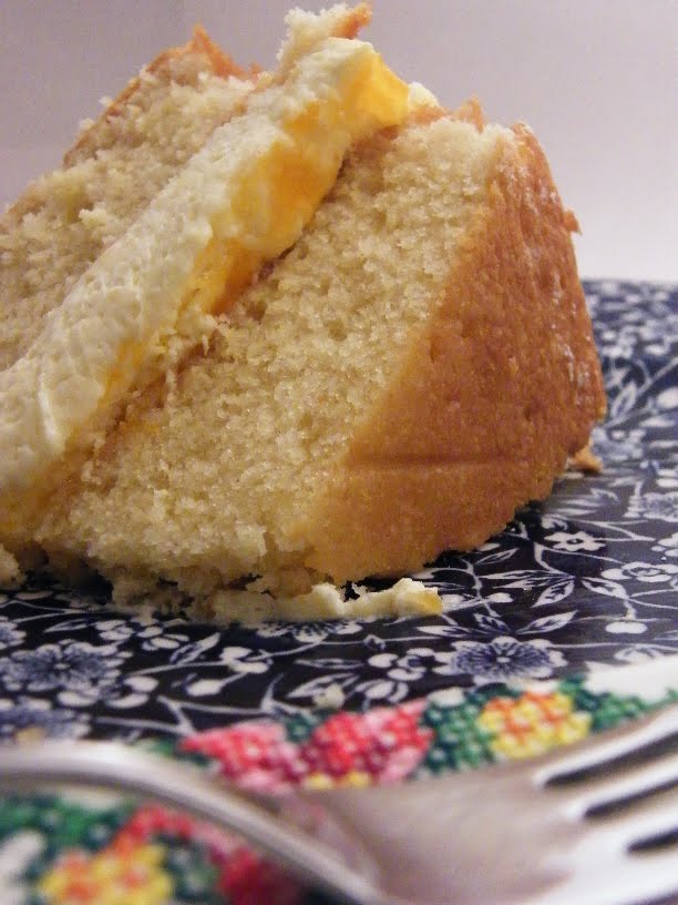 Victoria Sponge with Lemon Curd Cream & Homemade Jam Tinned Tomatoes