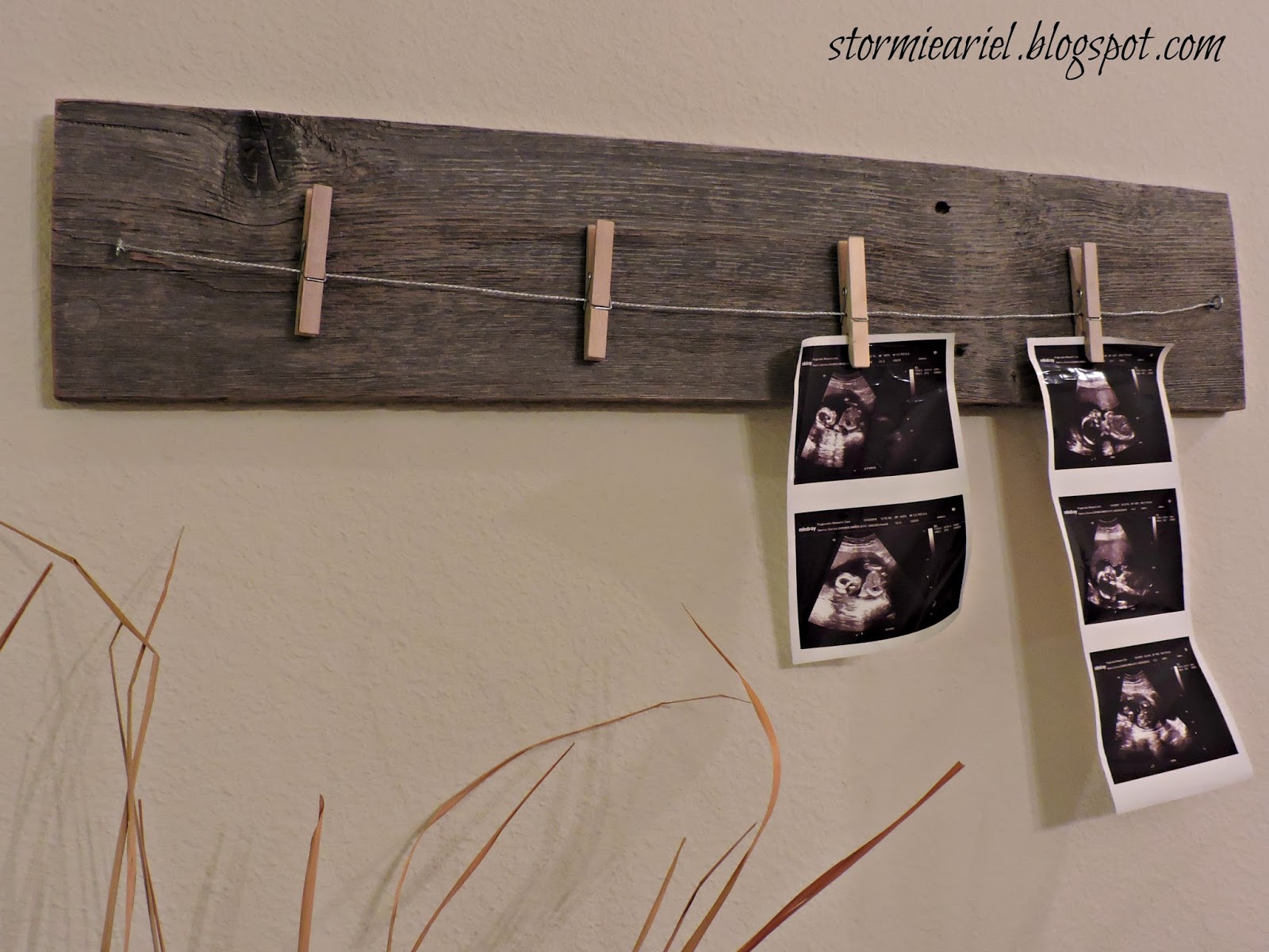 stormieariel DIY Wood & Wire Photo Display