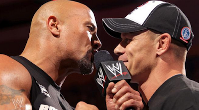 imagen de la roca y john cena peleando verbalmente