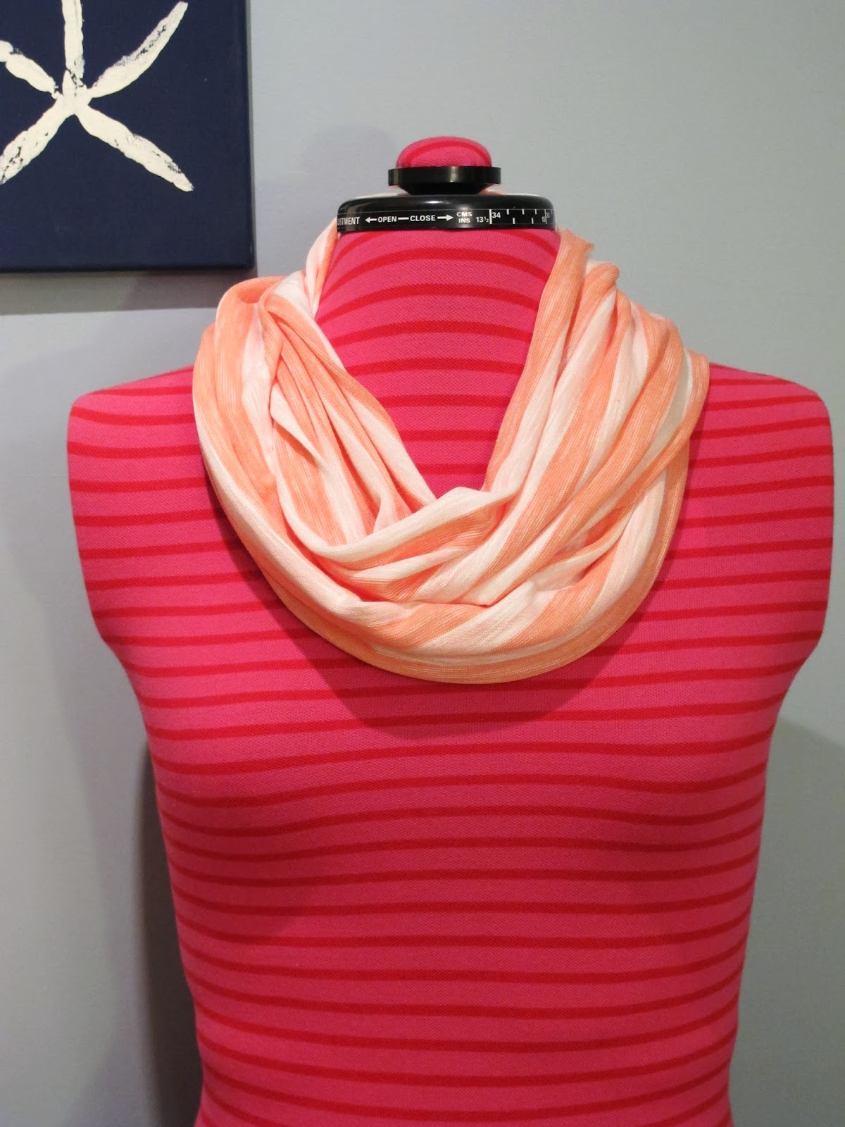 How to Make an Infinity Scarf | bonnieprojects.blogspot.com