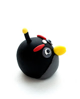 Black Angry birds iz tičino mase - Angry birds fondant
