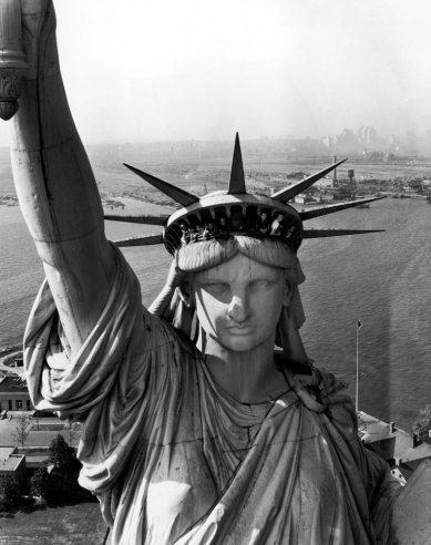 Check Out What The Statue of Liberty Looked Like  in 1952 