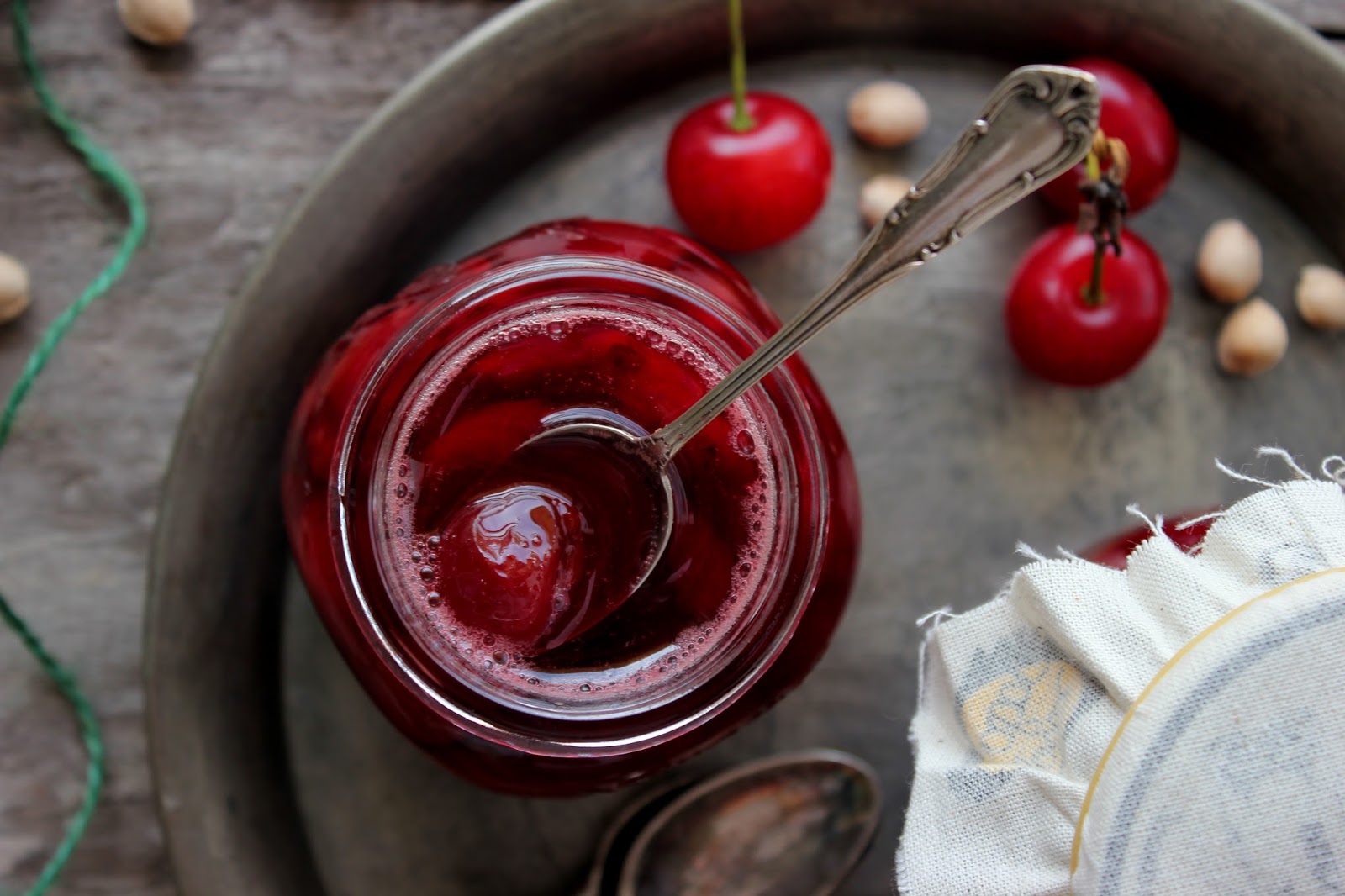 Vanilla&Staubzucker Sour black cherries in syrup Amarene sciroppate