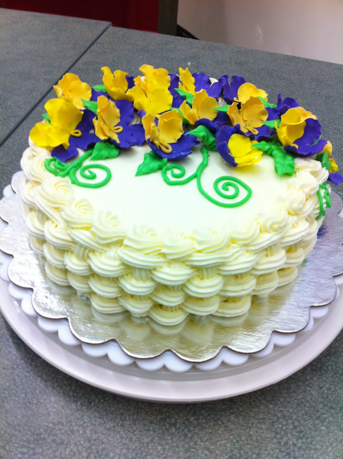 Pansie Flower Cake (Wilton Course Cake) My Sweet Zepol