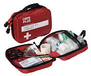 . obligatorio en la mayoría de los países, existiendo severas multas de . (first aid kit compact)