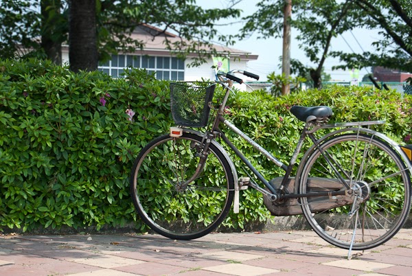 japanese bike with child seat