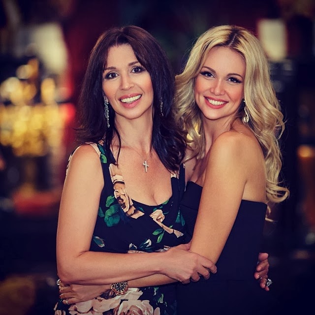 Victoria Lopyreva his mother photo
