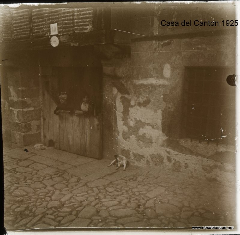 Casa del Cantón, Muy cerca del lugar de los hechos Casa del canton en candelario salamanca 1925
