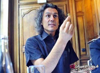 نقره لتكبير أو تصغير الصورة ونقرتين لعرض الصورة في صفحة مستقلة بحجمها الطبيعي