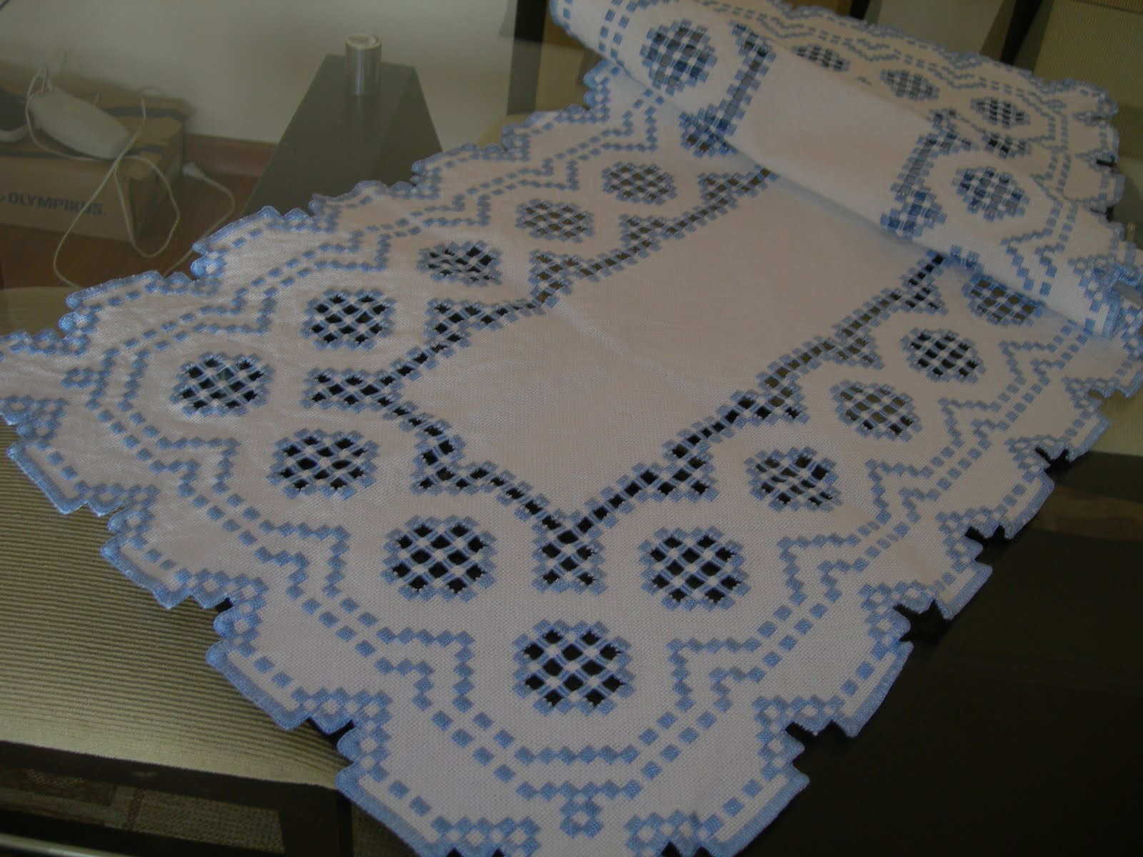 Vanessa Bordados Finos: Caminhos de Mesa