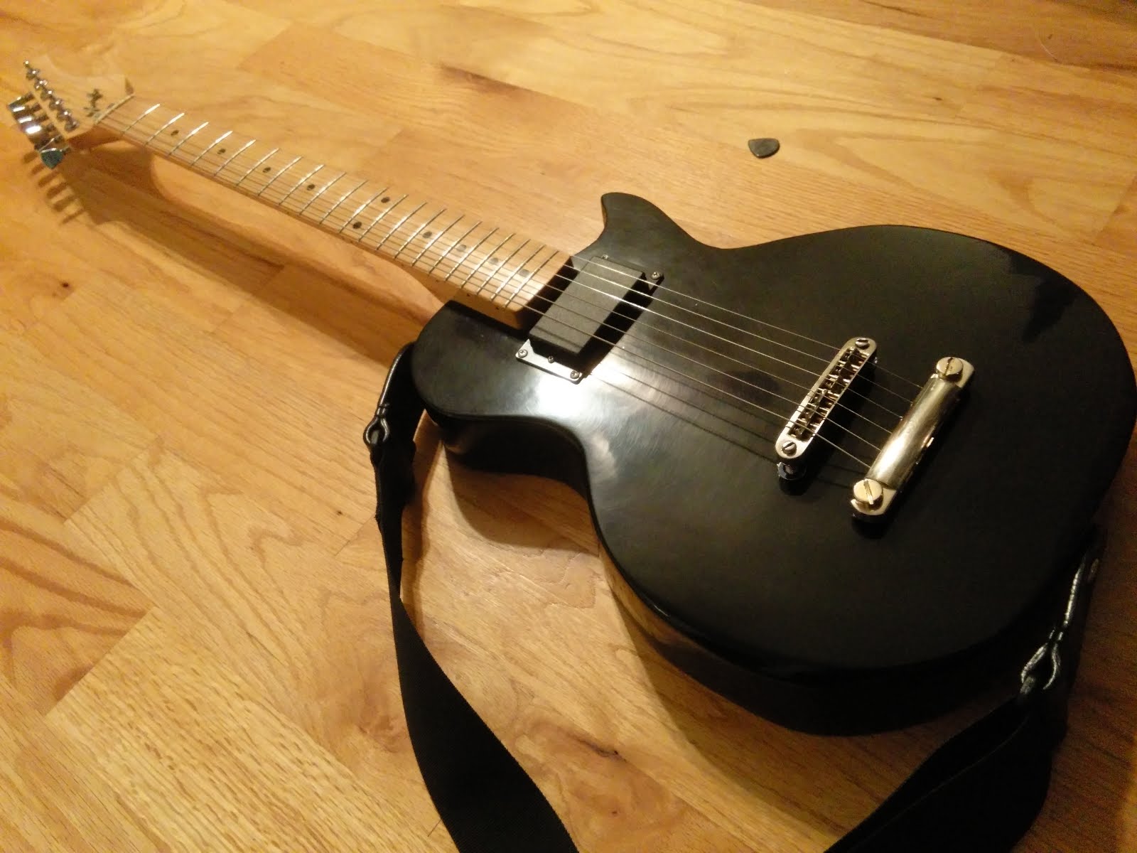 [Mattwins] Building a Guitar Body from Plywood, part III of III