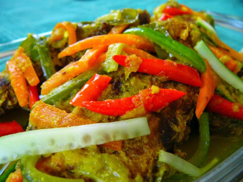 Resep Ikan Bumbu Acar aka Pesmol Resep Ikan Bumbu Acar aka Pesmol