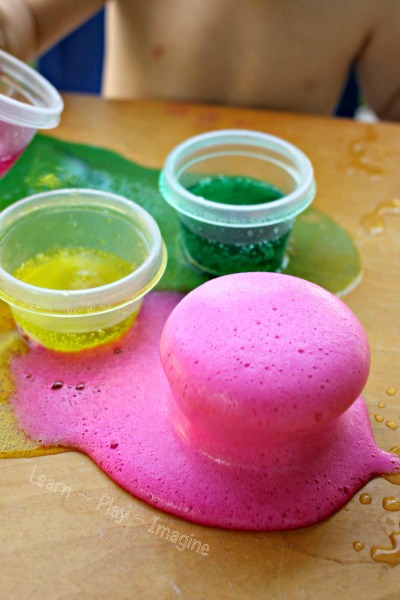 Color surprise eruptions - The baking soda looks white but changes colors when erupting!