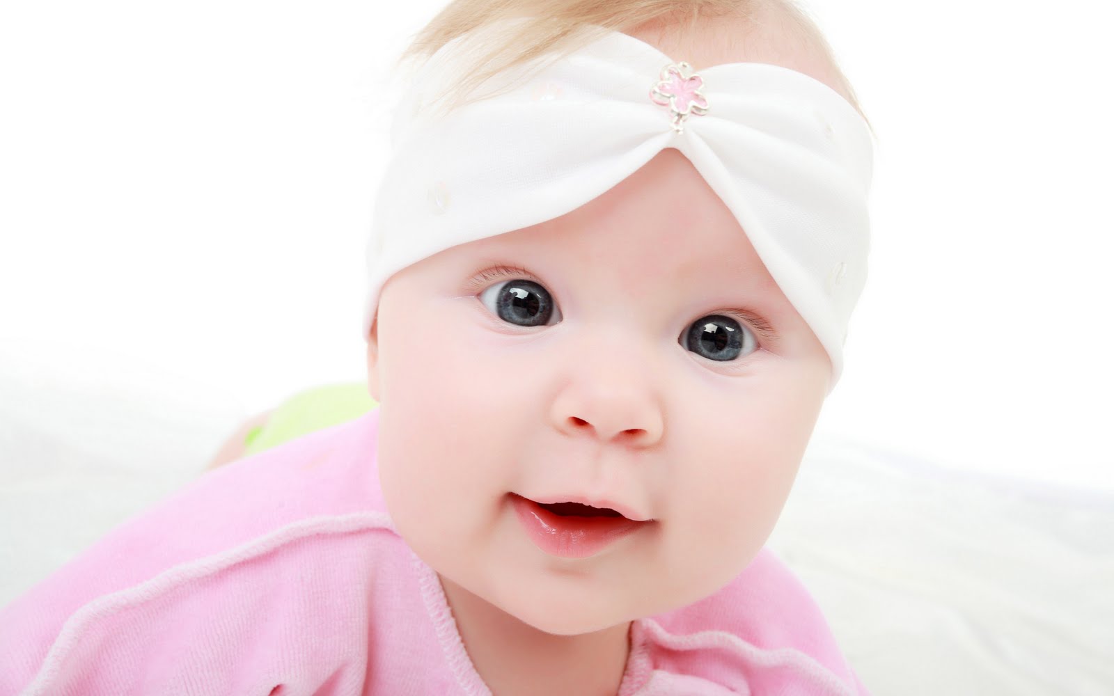 http://2.bp.blogspot.com/-J_9OmWcNwtc/TbhG9U1Jg2I/AAAAAAAAAak/j9mA2D8nlx0/s1600/babyk1018.jpg