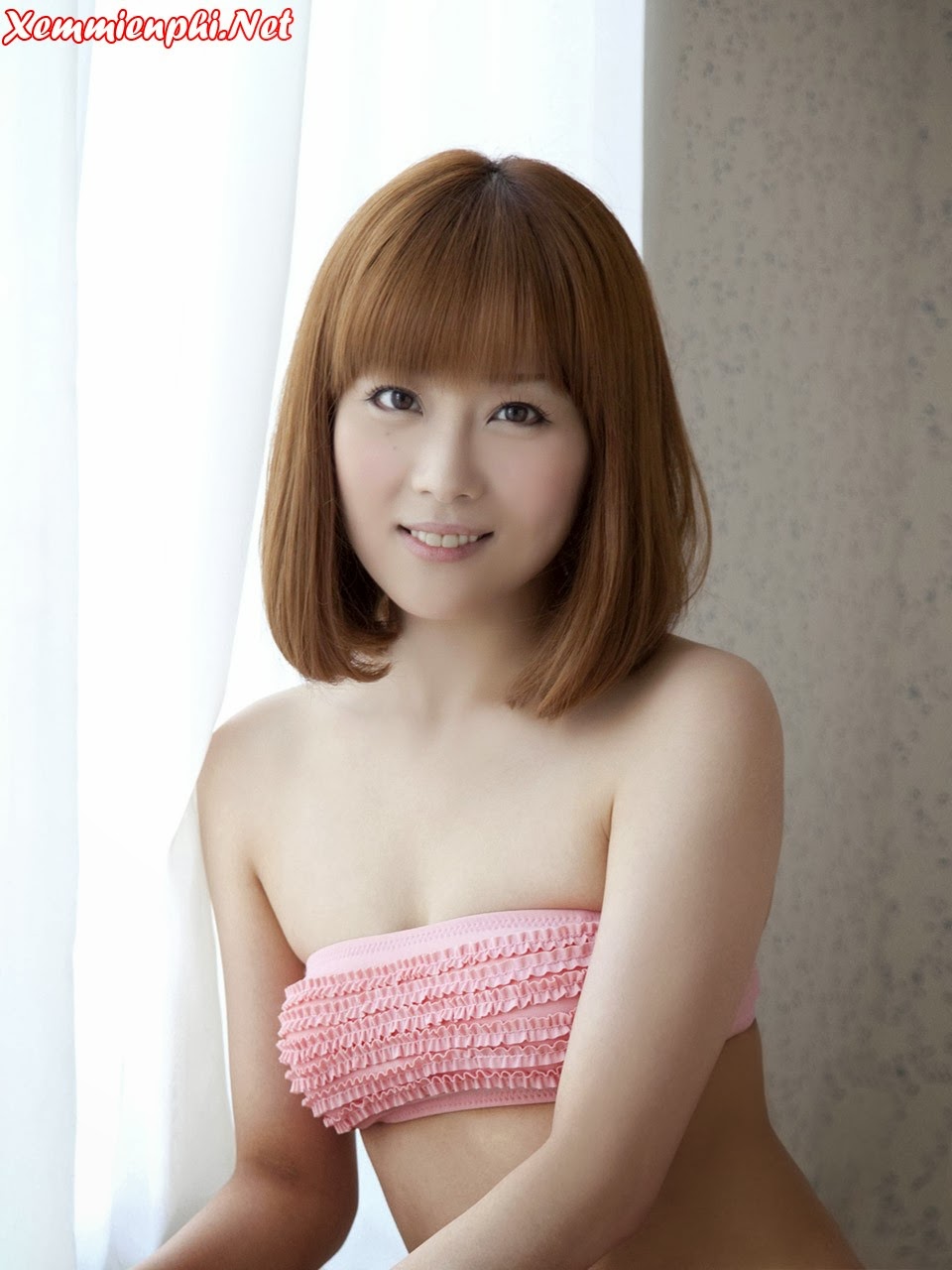 Hot girls Satomi Shigemori mặc nội y hồng gợi cảm