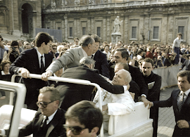 ATENTADO CONTRA EL PAPA JUAN PABLO II PLAZA DE SAN PEDRO VATICANO (13/05/1981)