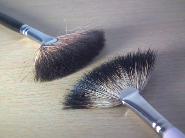 The Vintage Cosmetic Company Fan Tail Brush Reviews