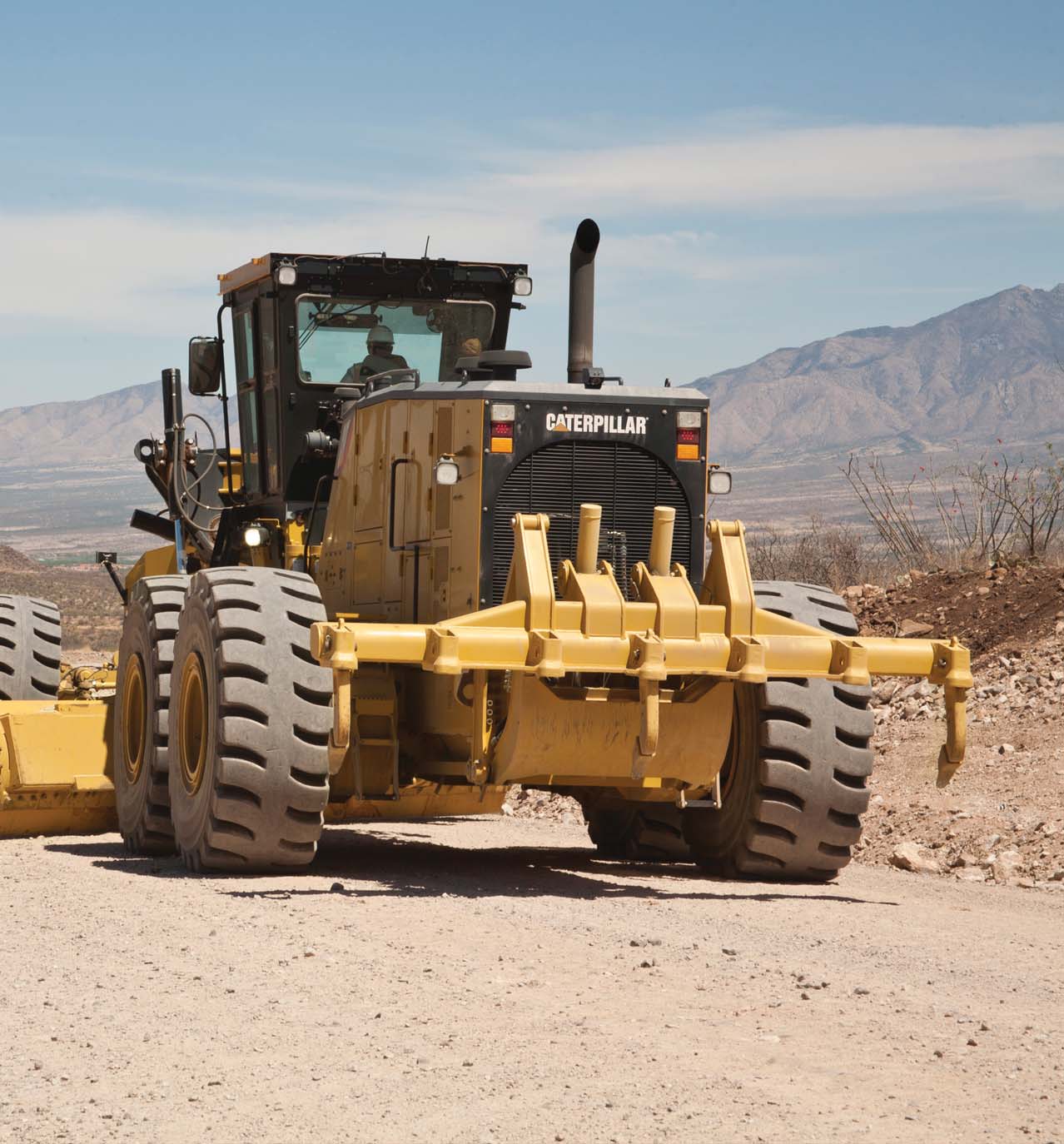 Cat 24M