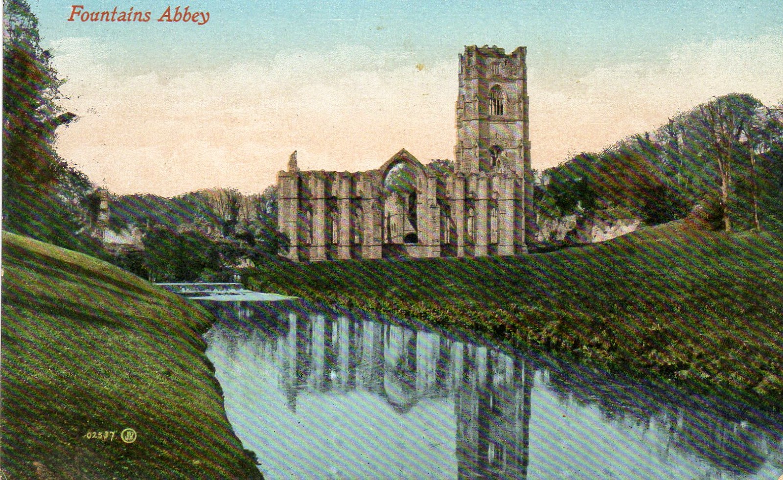 FOUNTAINS ABBEY, NEAR RIPON, YORKSHIRE, ENGLAND Postcard