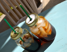 Queen of Kings: DIY Mason Jar Cup, Two Ways!