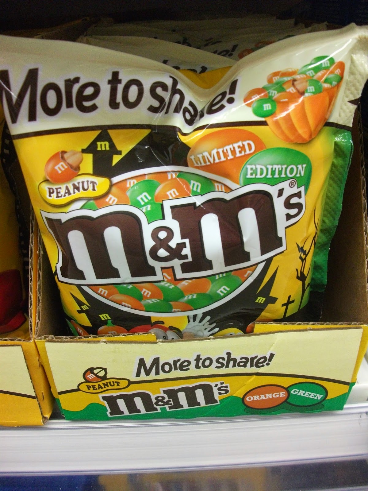 M&Ms MEGA Limited Edition Promo Kit – Packaging Of The World