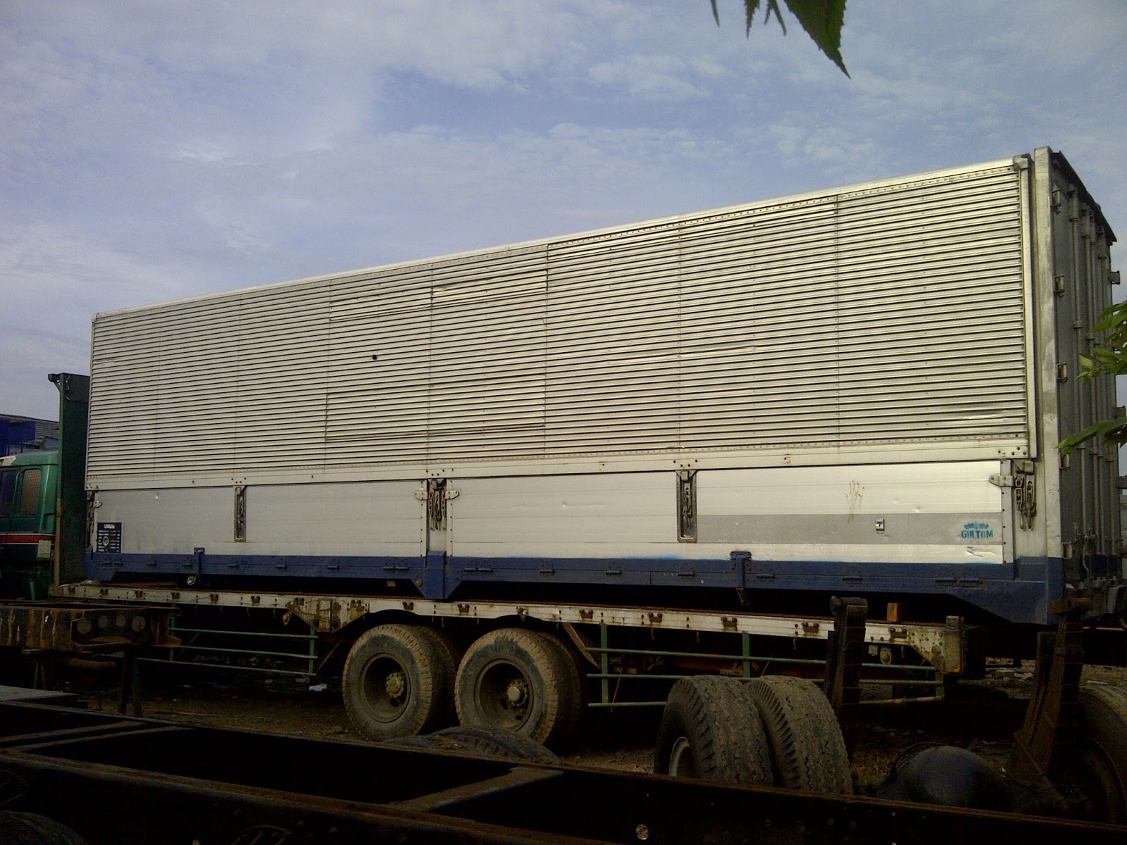 Truckbekas.id (JUALBELI Mobil Bekas,Truk,Genset dan ALAT Berat