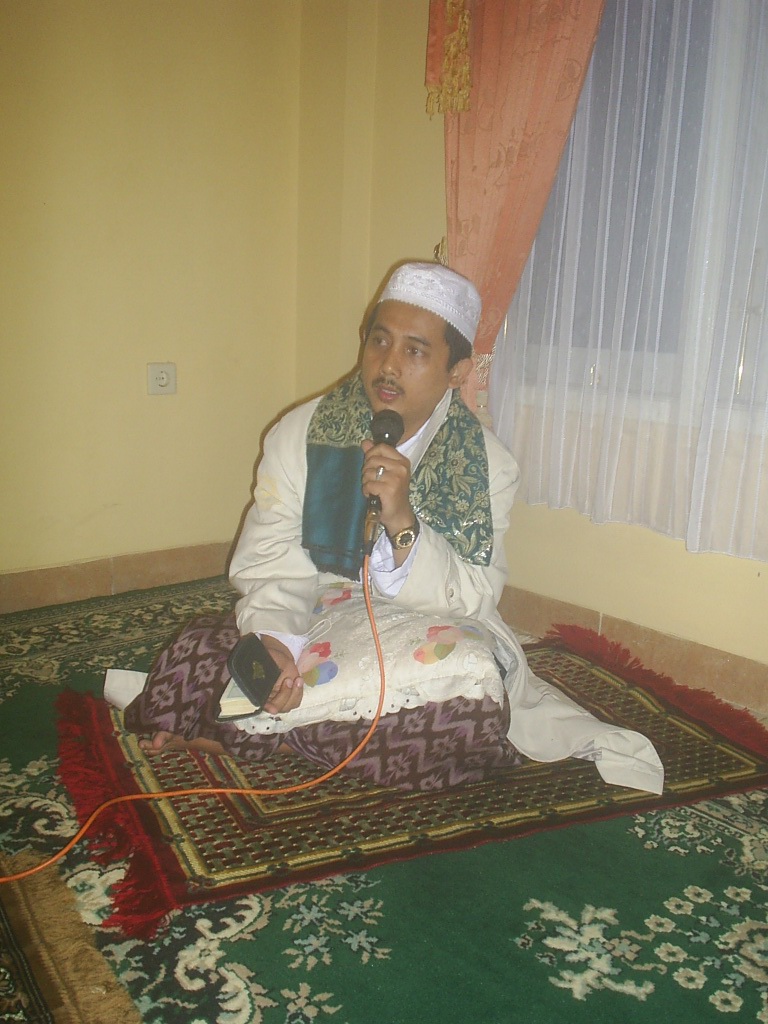 pesantren alkandiyas Sejarah Ratib AlHaddad