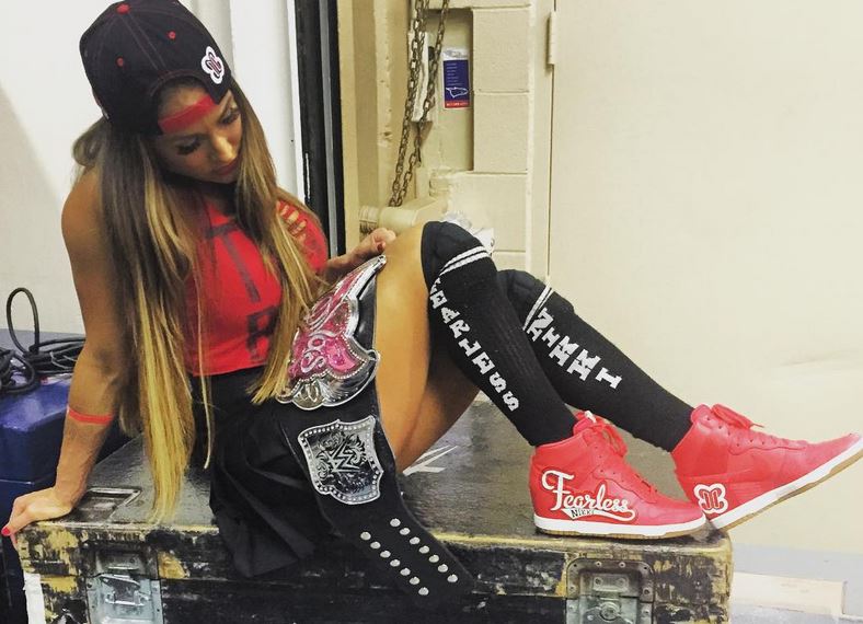 nikki bella dunks