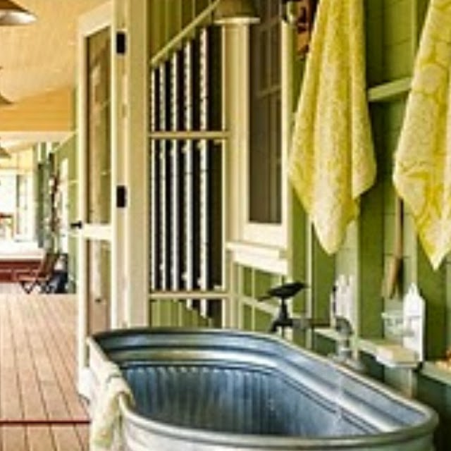 Just Right Bus Living with a Water Trough Bathtub